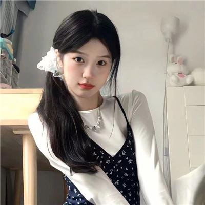 裸女林